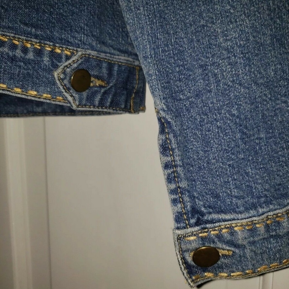 ❤ Embroidered Cowboy Jean Jacket - Picture 5 of 6
